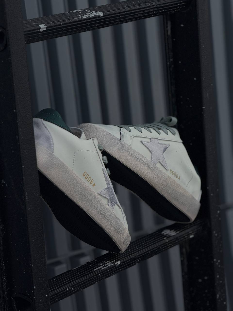 Golden Goose Verde con Gris