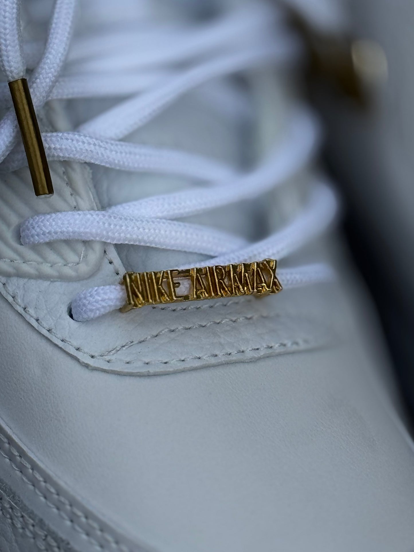 Nike Air Max 90 NRG white and gold