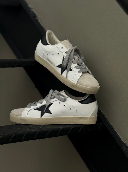 Golden Goose Deluxe Super-Star Star Black