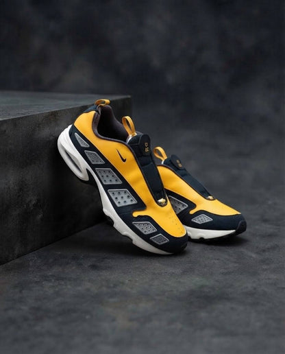 Nike air max sueder gold