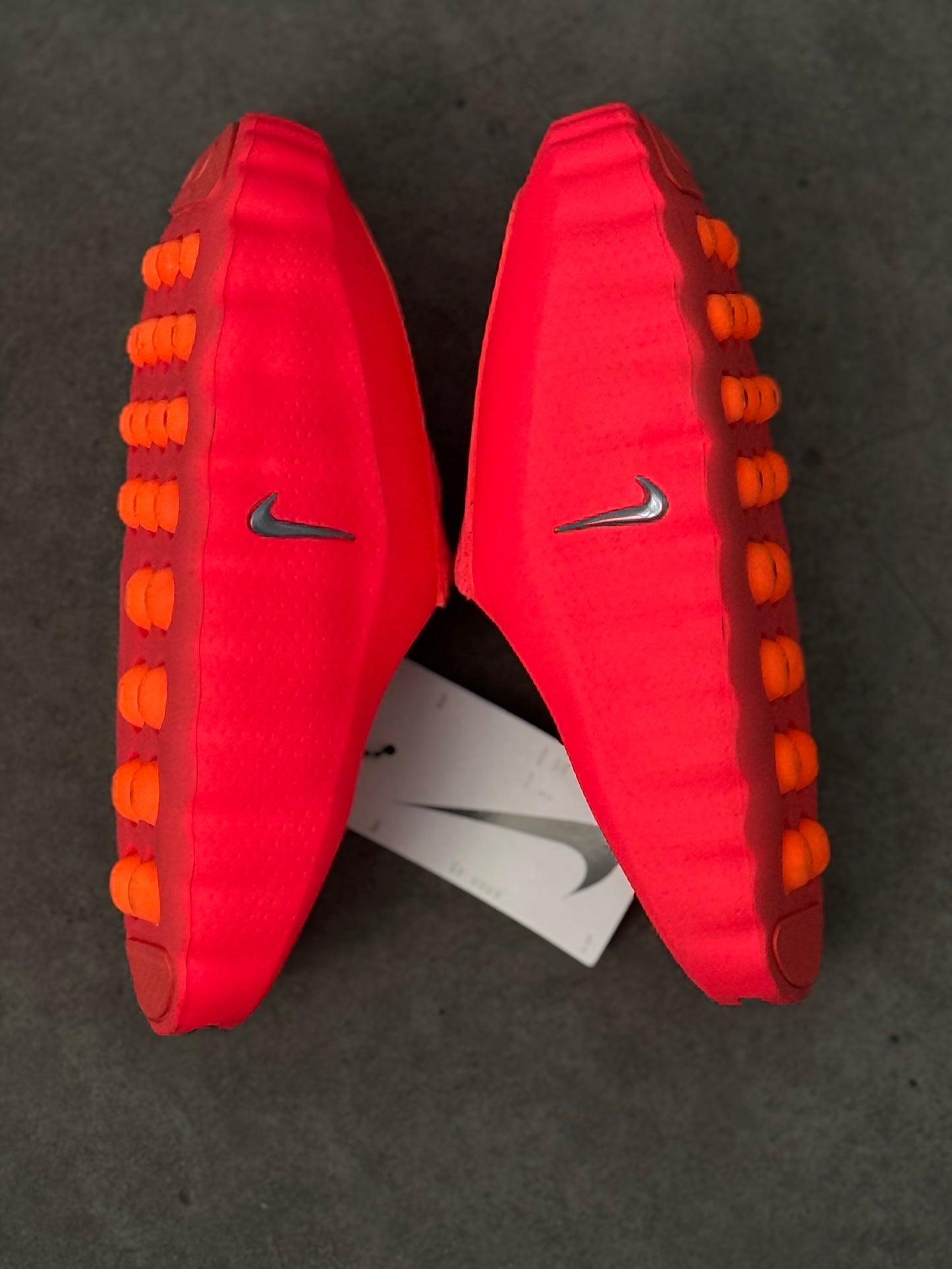 Nike Mind 001 Solar Red