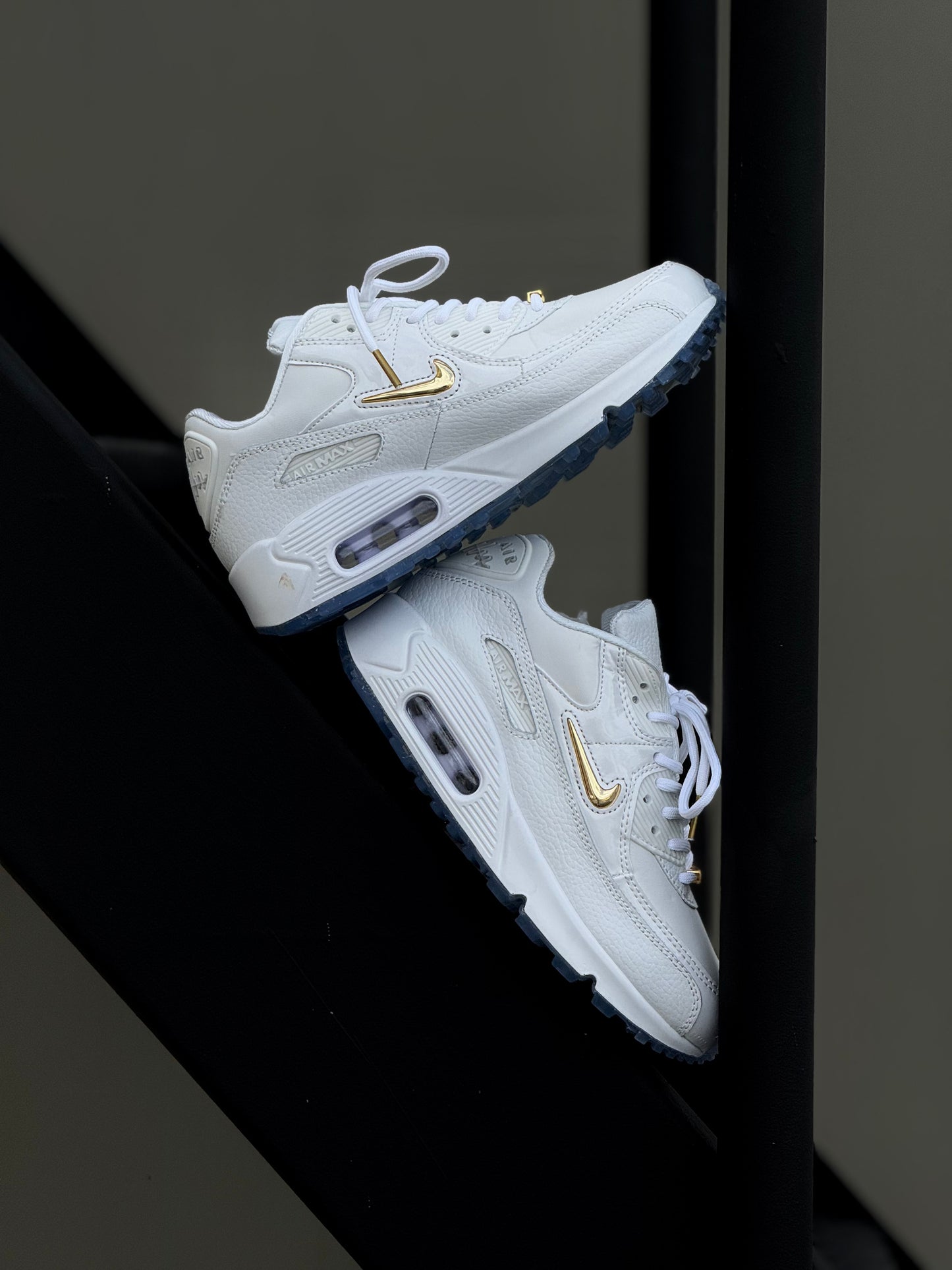 Nike Air Max 90 NRG white and gold