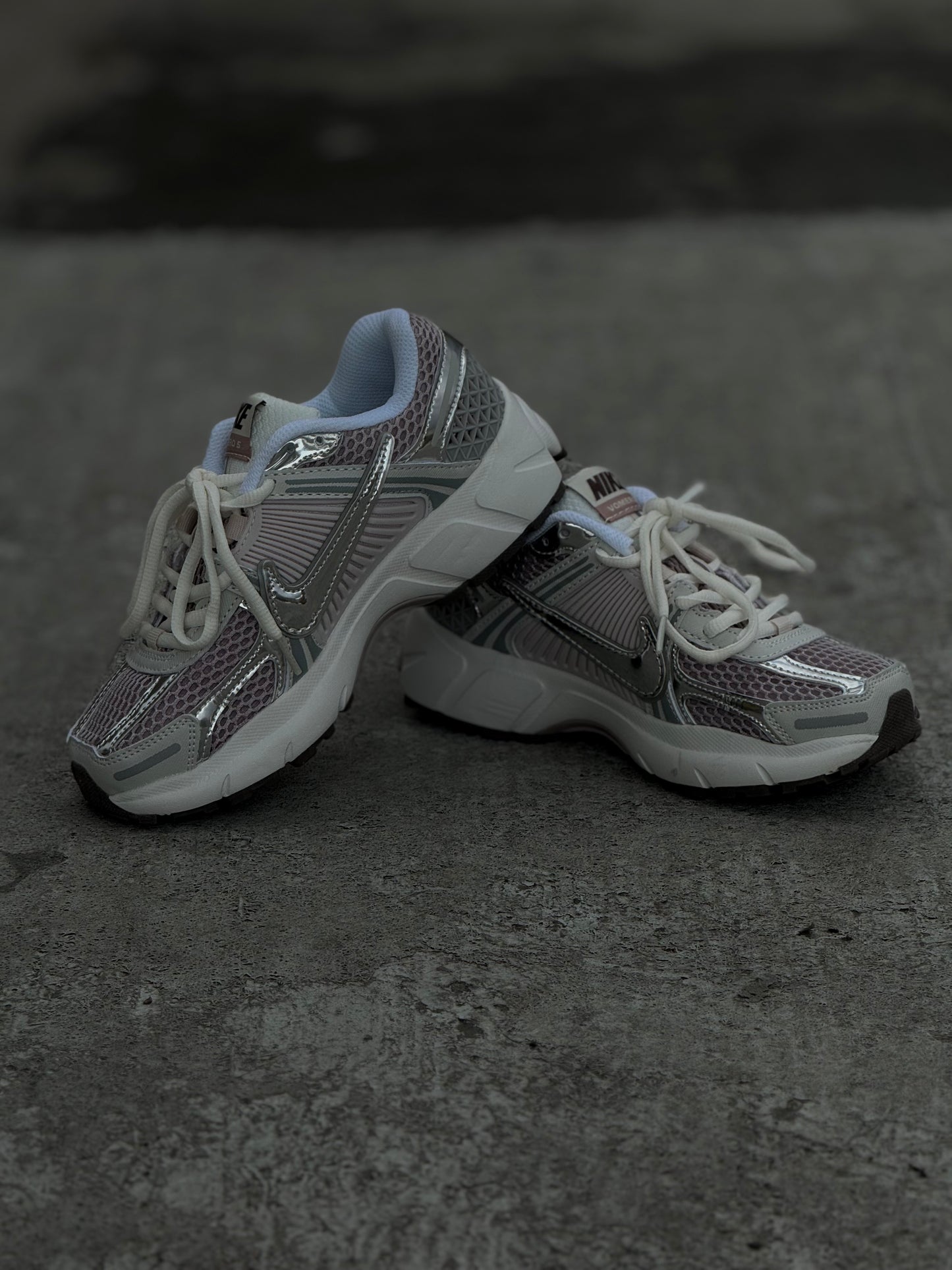 Nike vomero 5 Gray