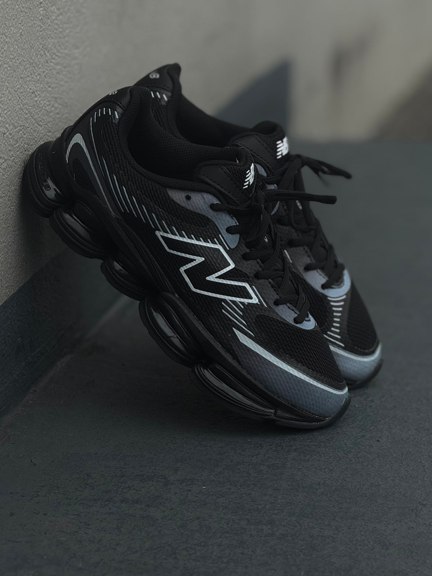 New Balance 2000 Negra