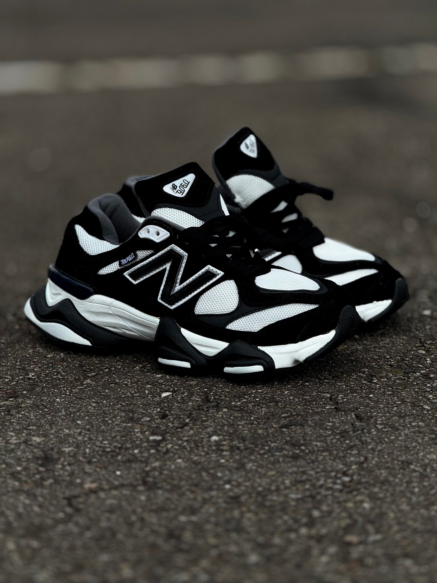 New Balance 9060 BlackxWhite