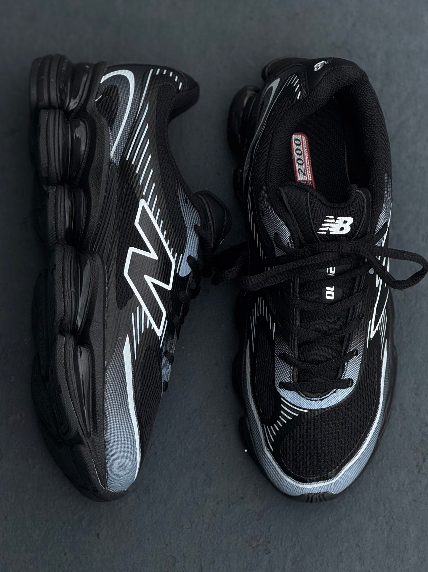 New Balance 2000 Negra