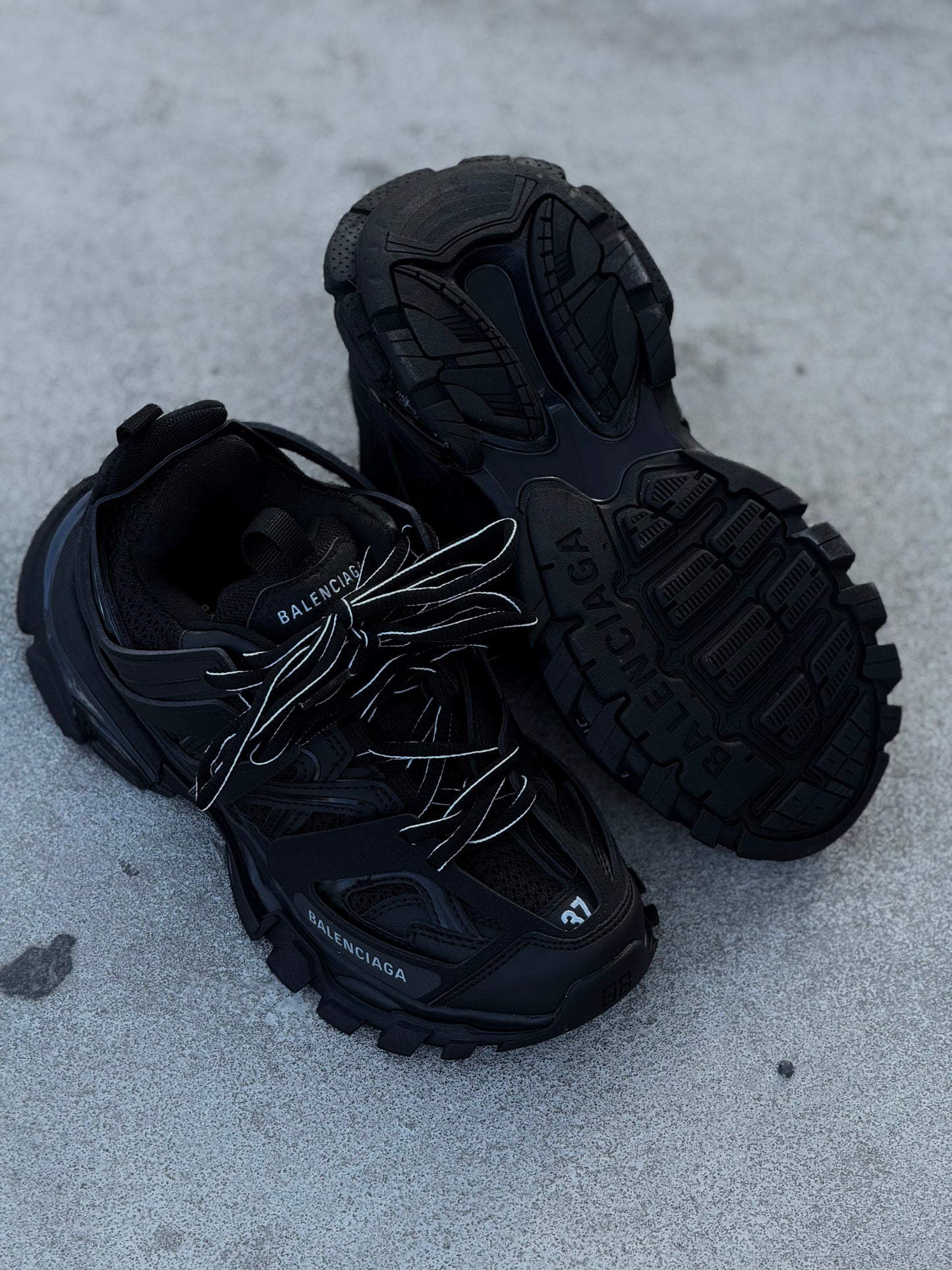 Balenciaga Track Black