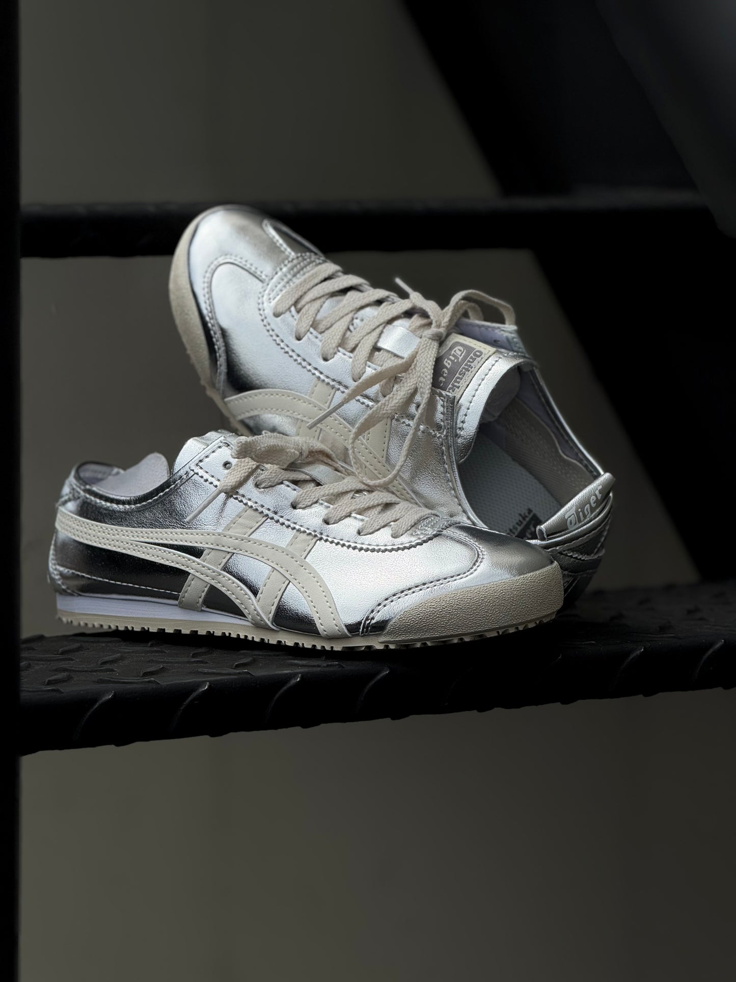 Onitsuka tiger Silver