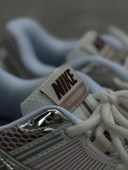 Nike vomero 5 Gray