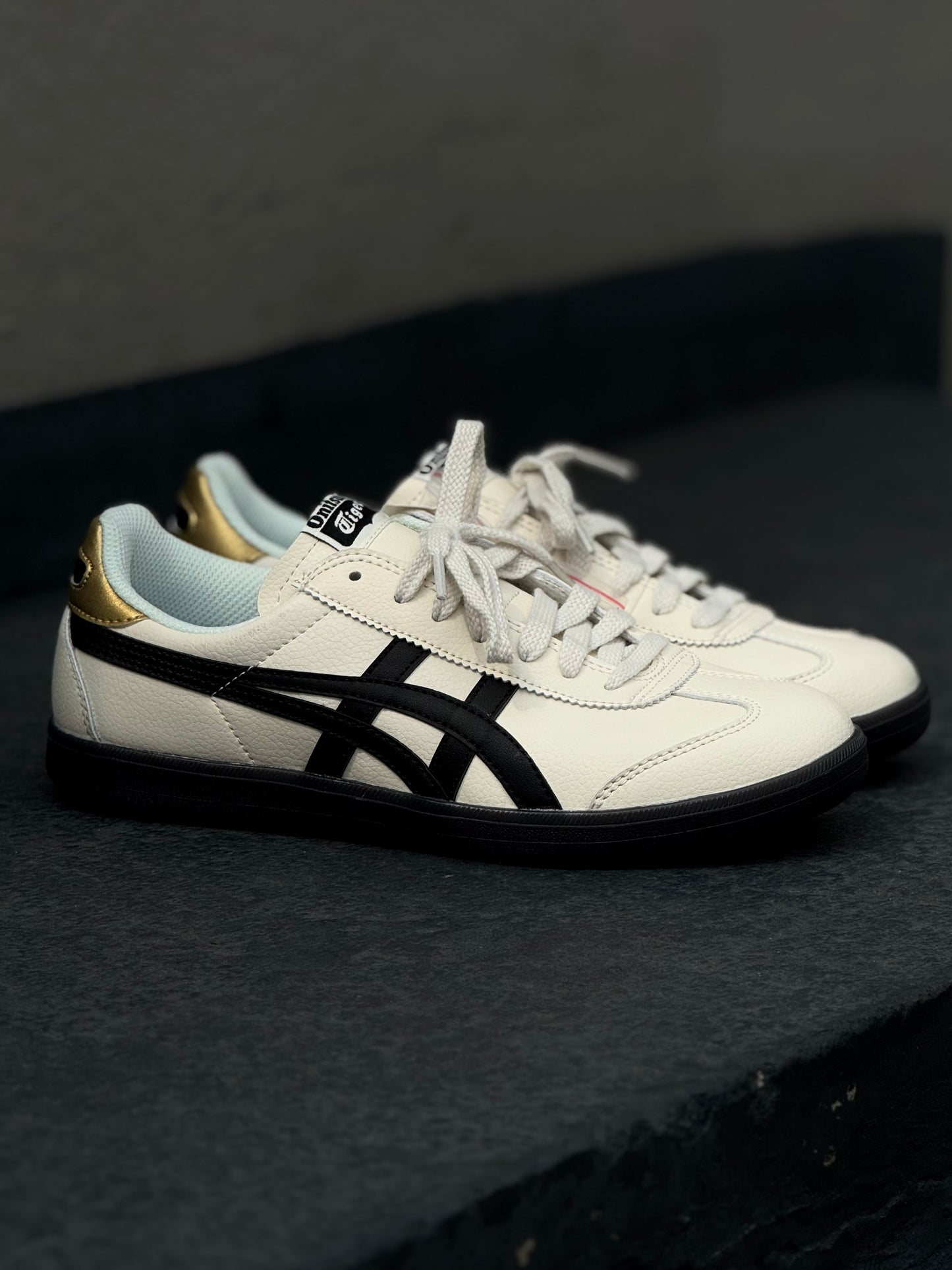 Onitsuka Tiger Tokuten