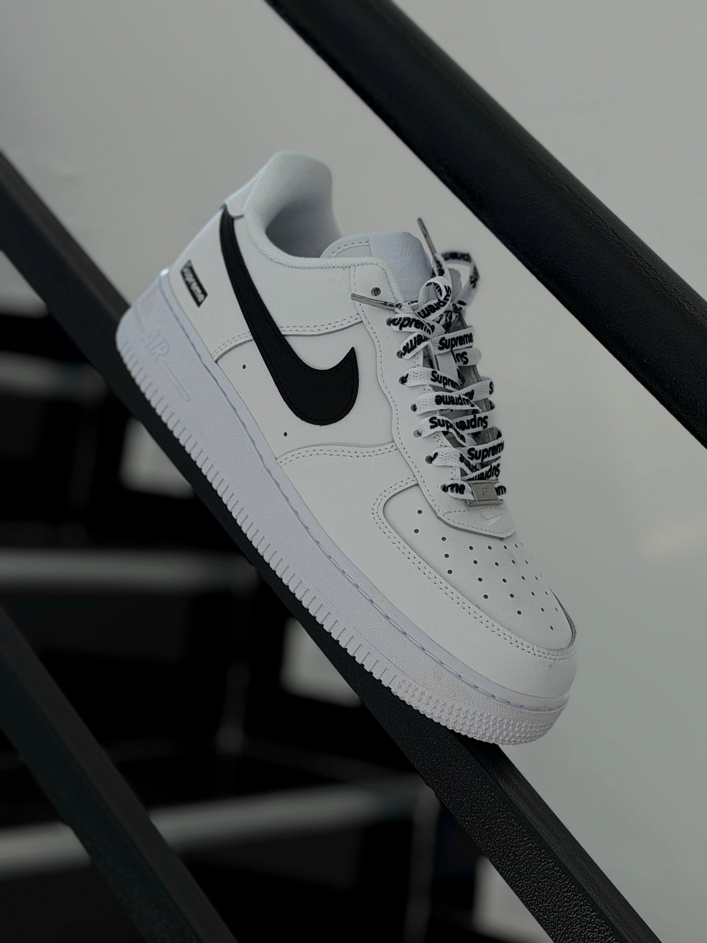 Nike Air Force 1 Low SP x SUPREME