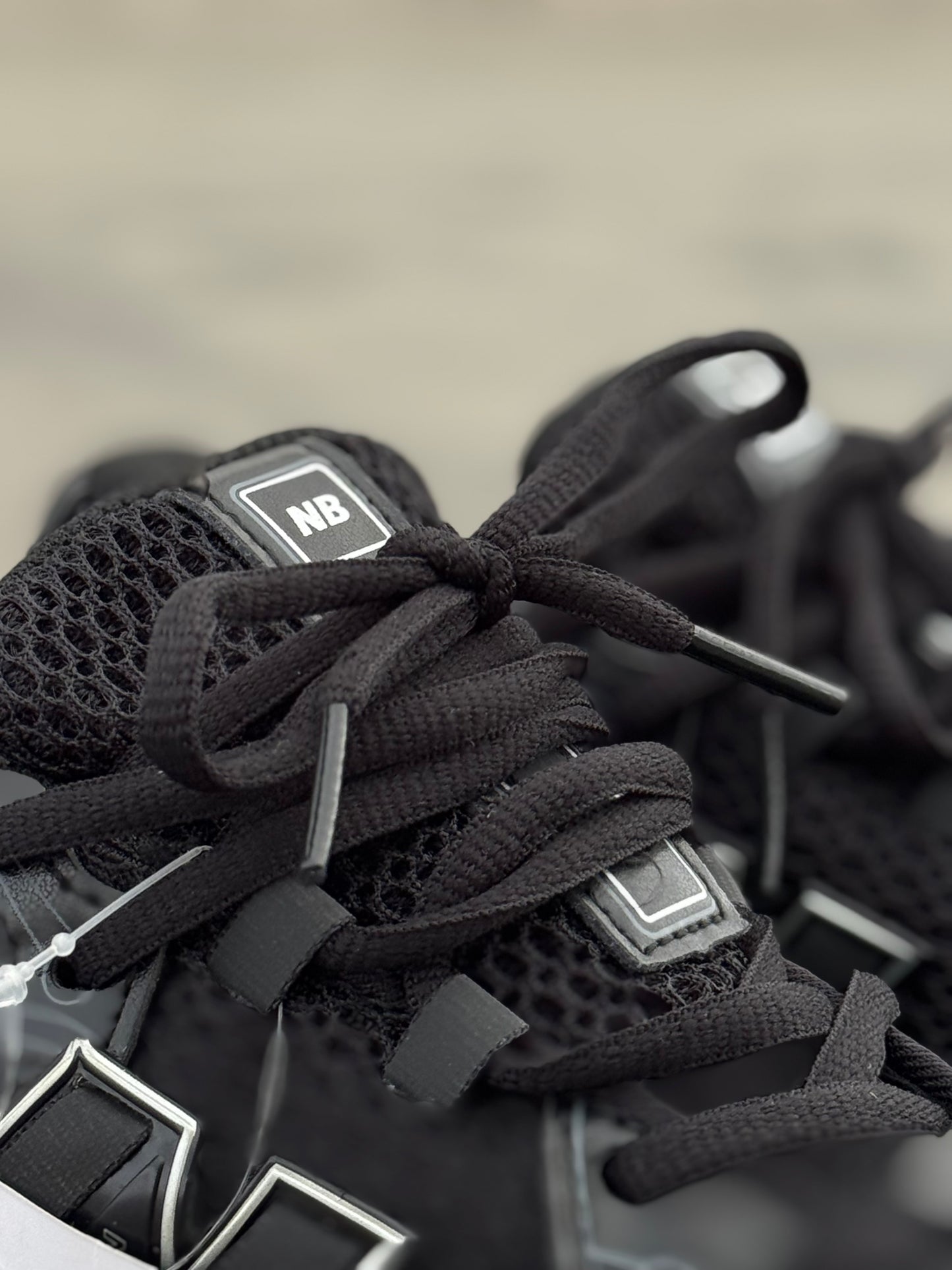 New Balance 1906R Negra