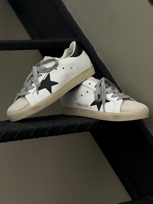 Golden Goose Deluxe Super-Star Star Black