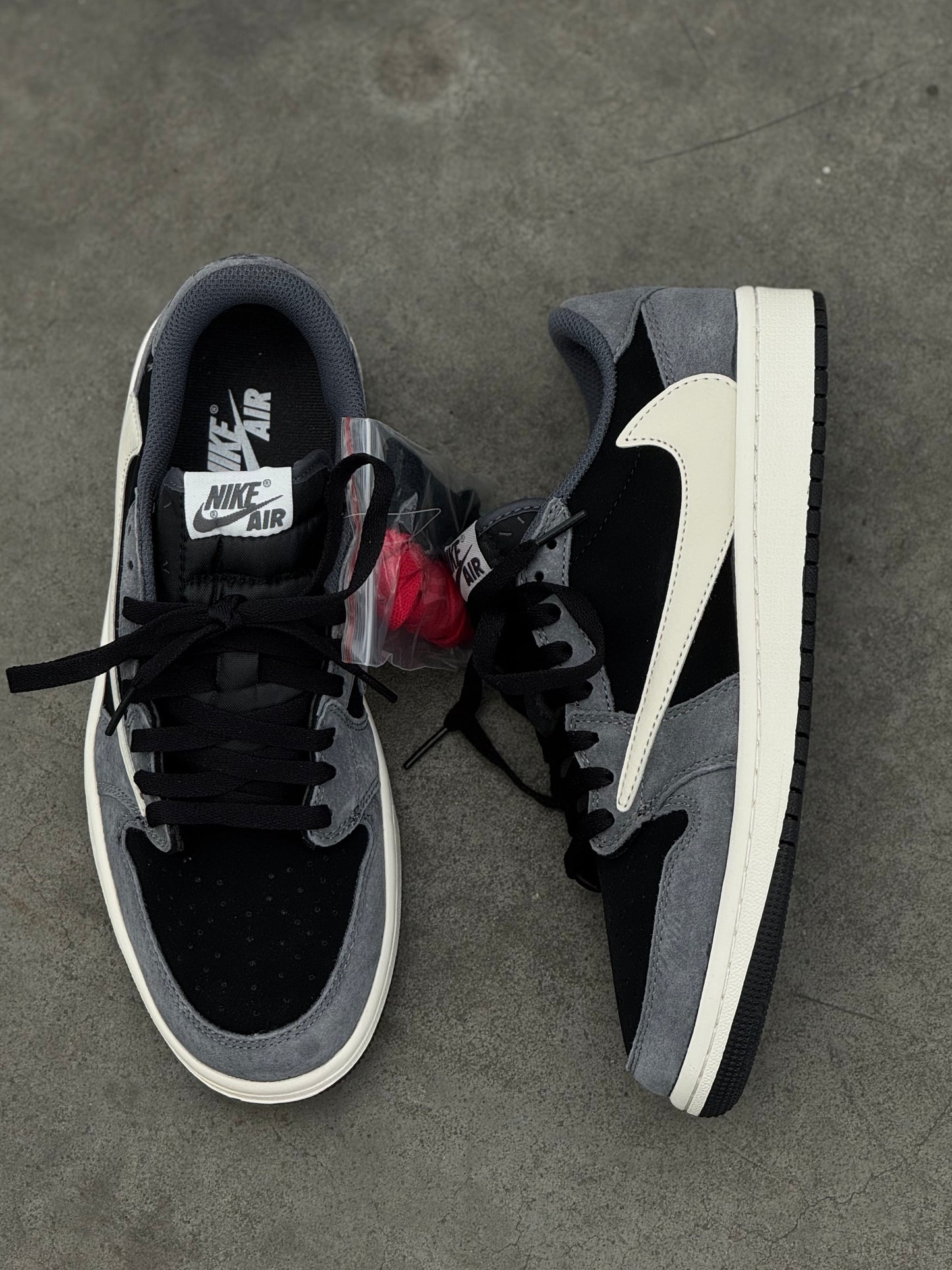 Nike Air Jordan 1 Low x Travis Scott