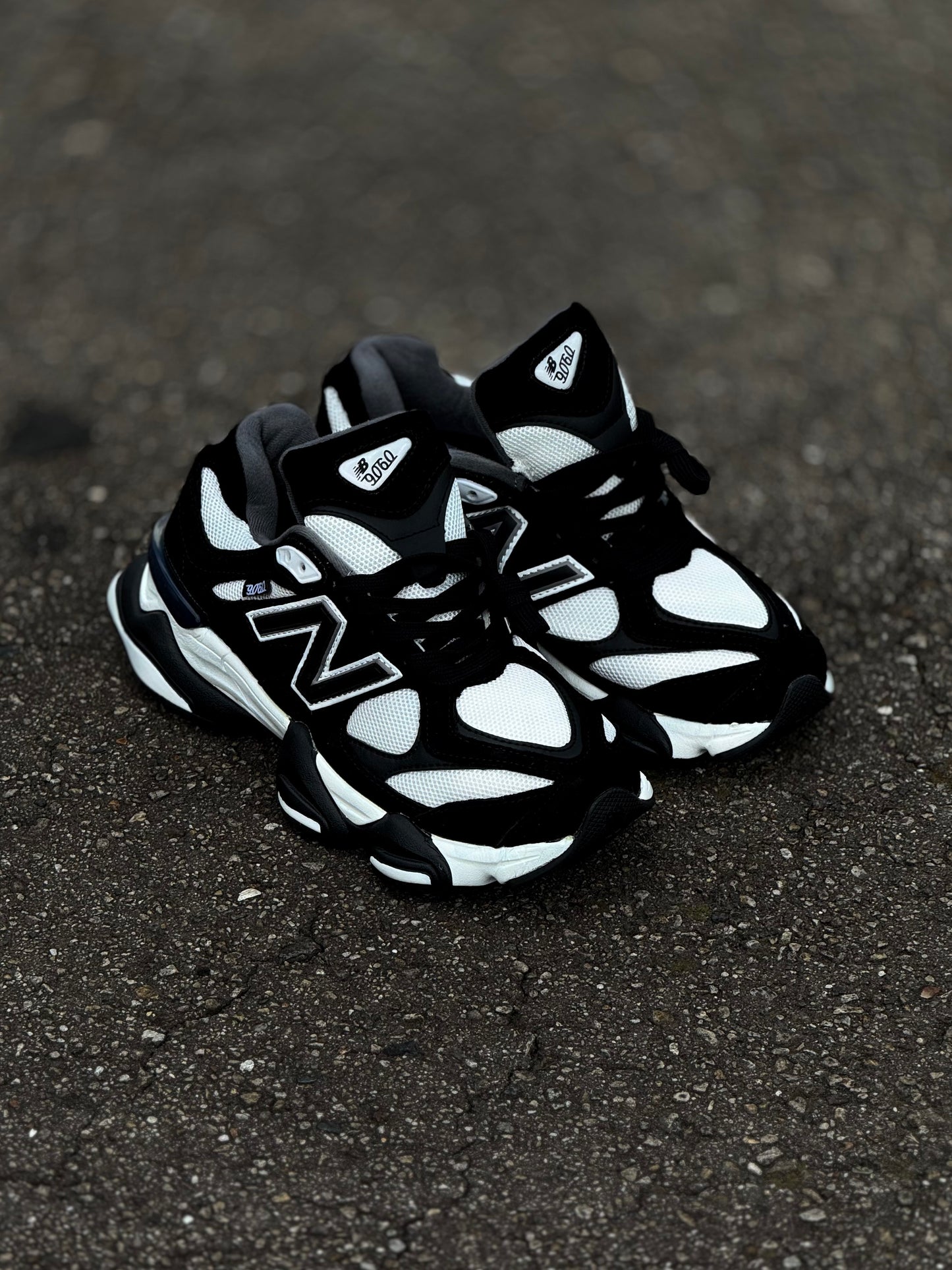 New Balance 9060 BlackxWhite