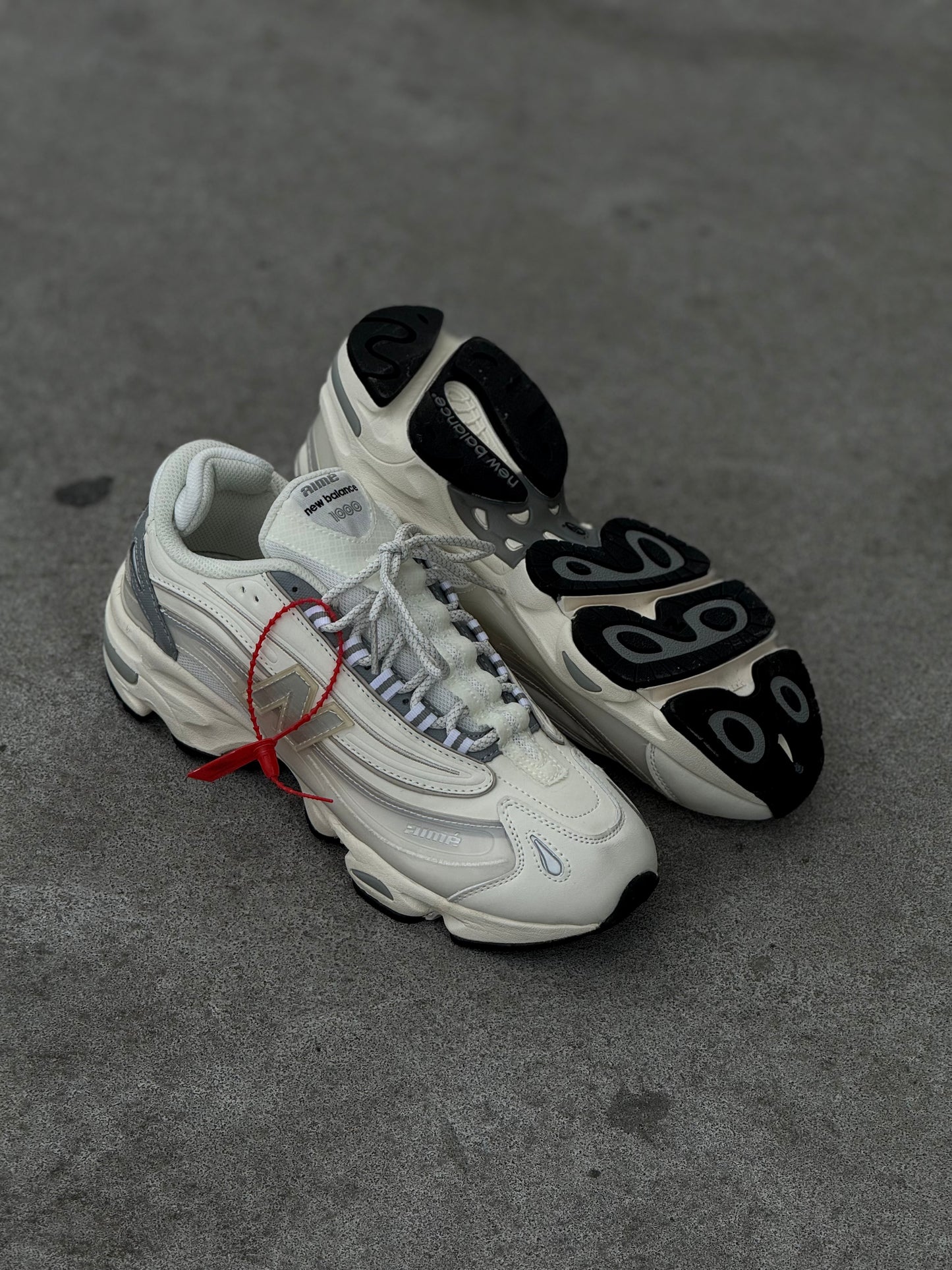 New Balance 1000 Blanca Beish