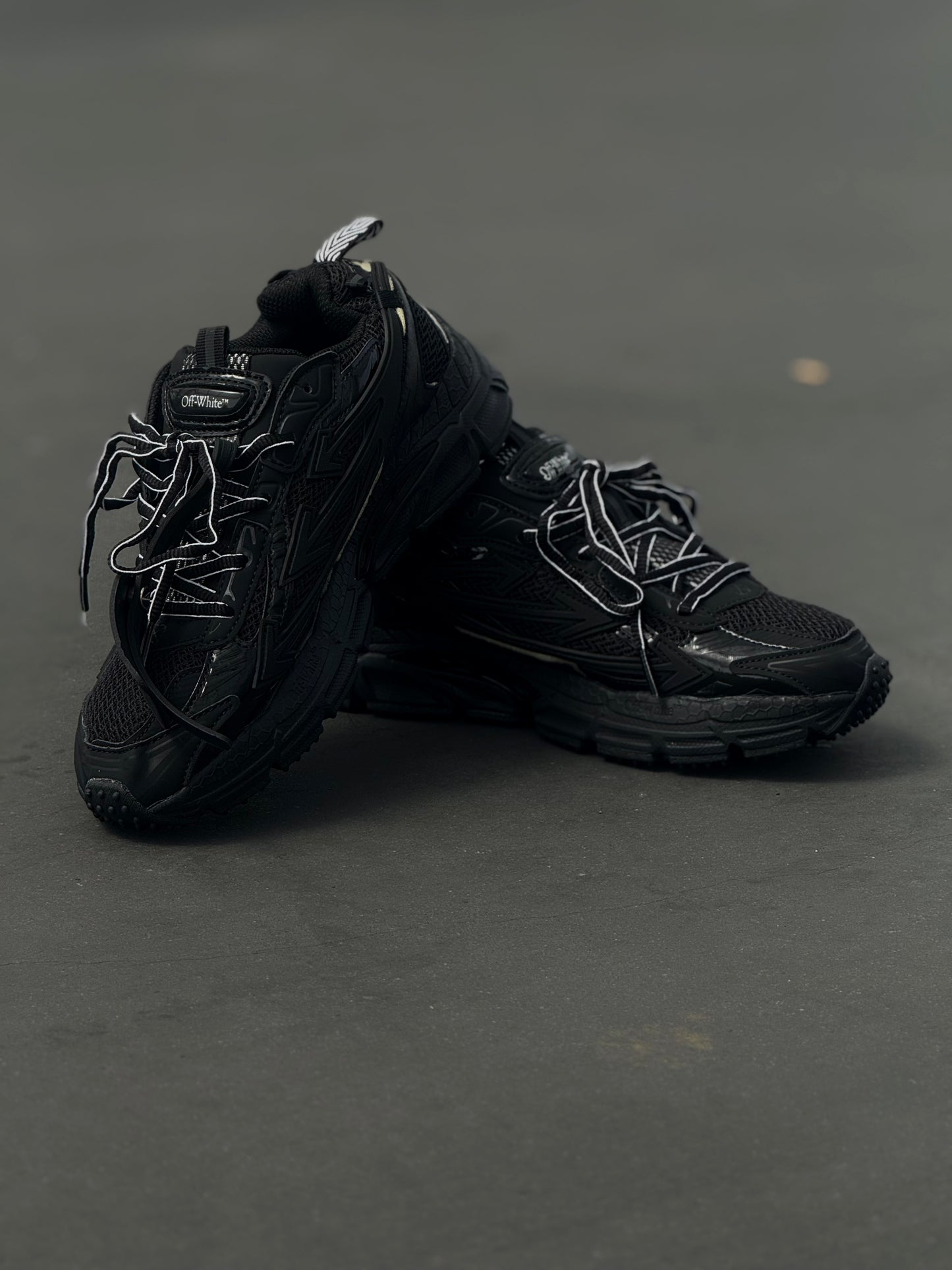 Off-White Be Rigth Back Black