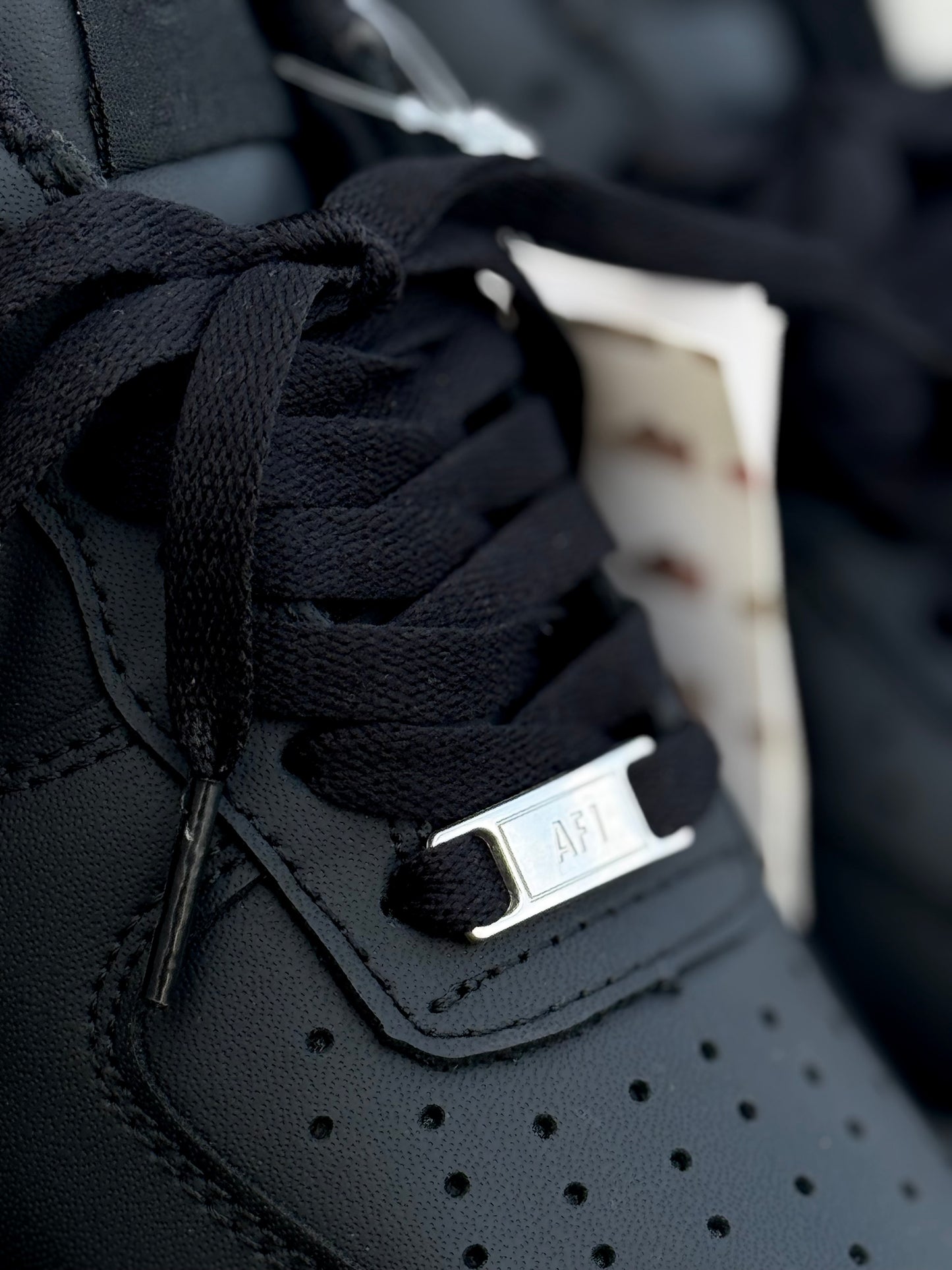 Nike Air Force One Black Classic