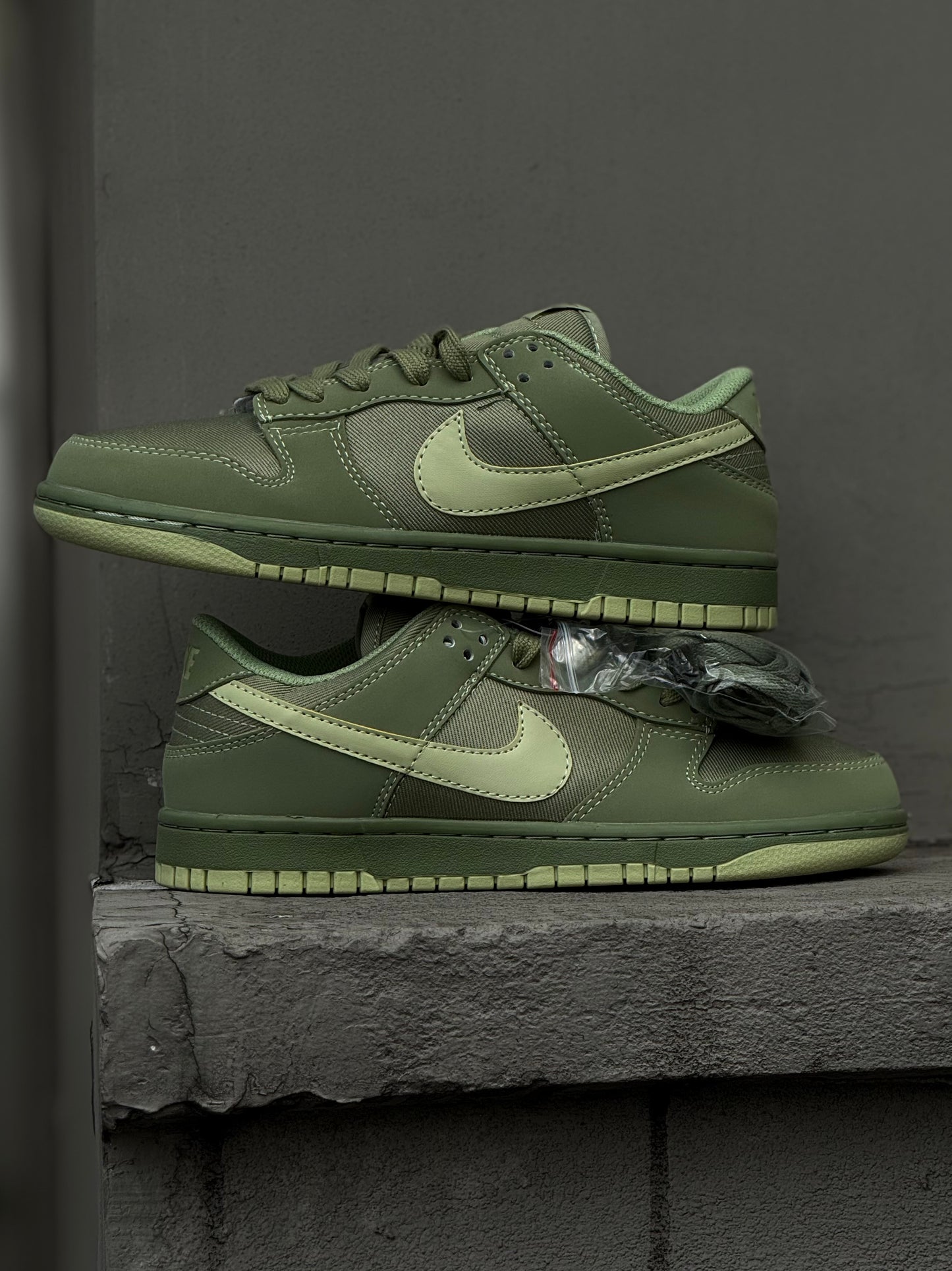 Nike Dunk Low Premium “Oil Green”