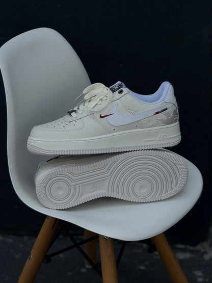 Nike Air Force 1 SE LNY
