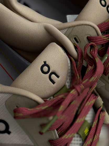 On Cloudrunner 2 Beige