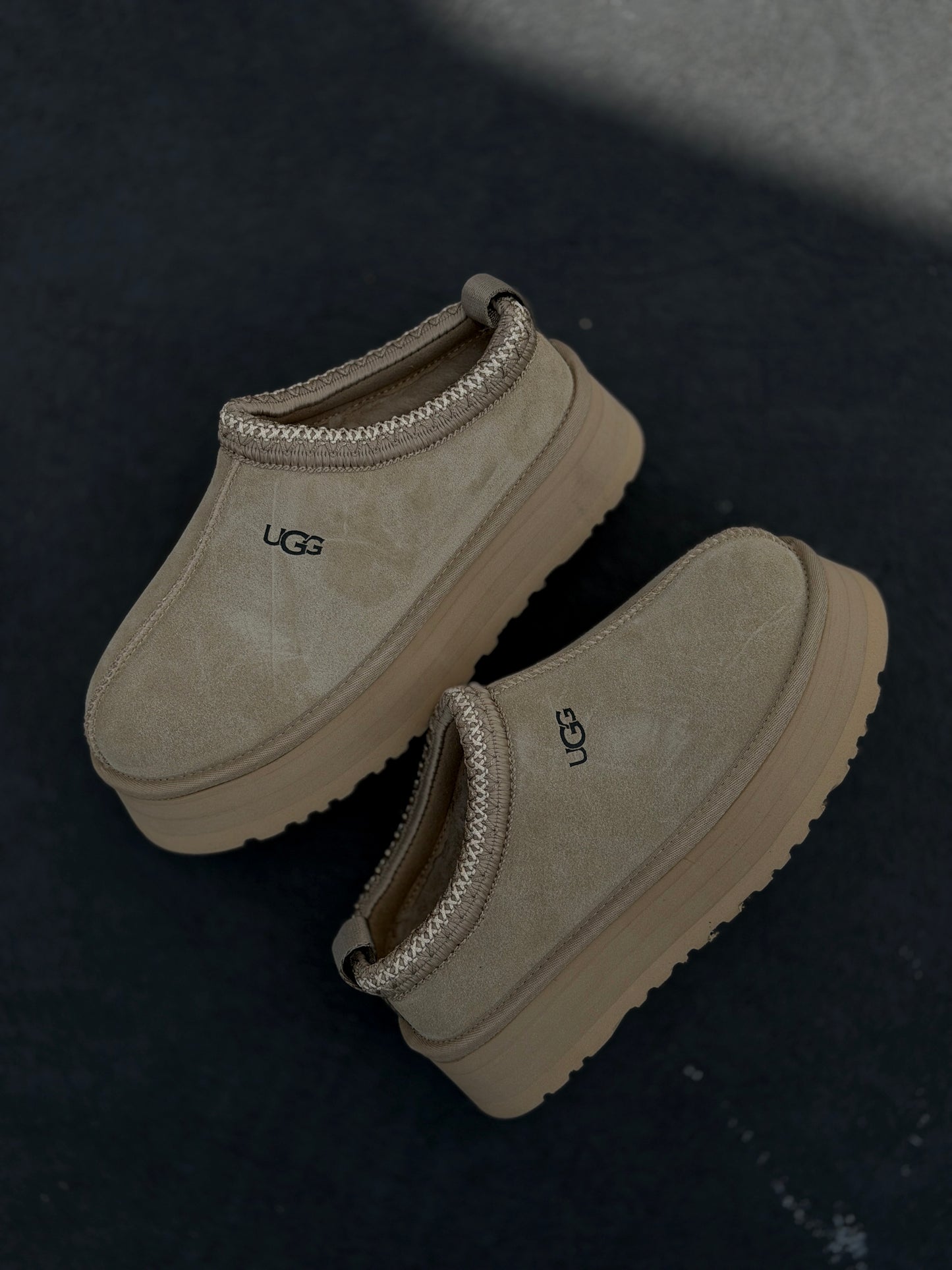 UGG Beig