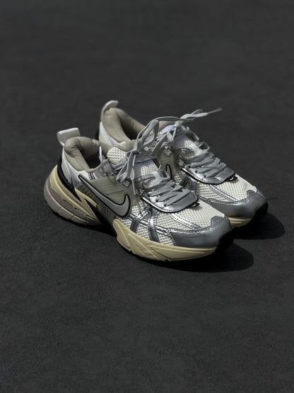 Nike v2k plata