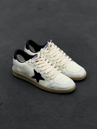 Golden goose Estrella negra