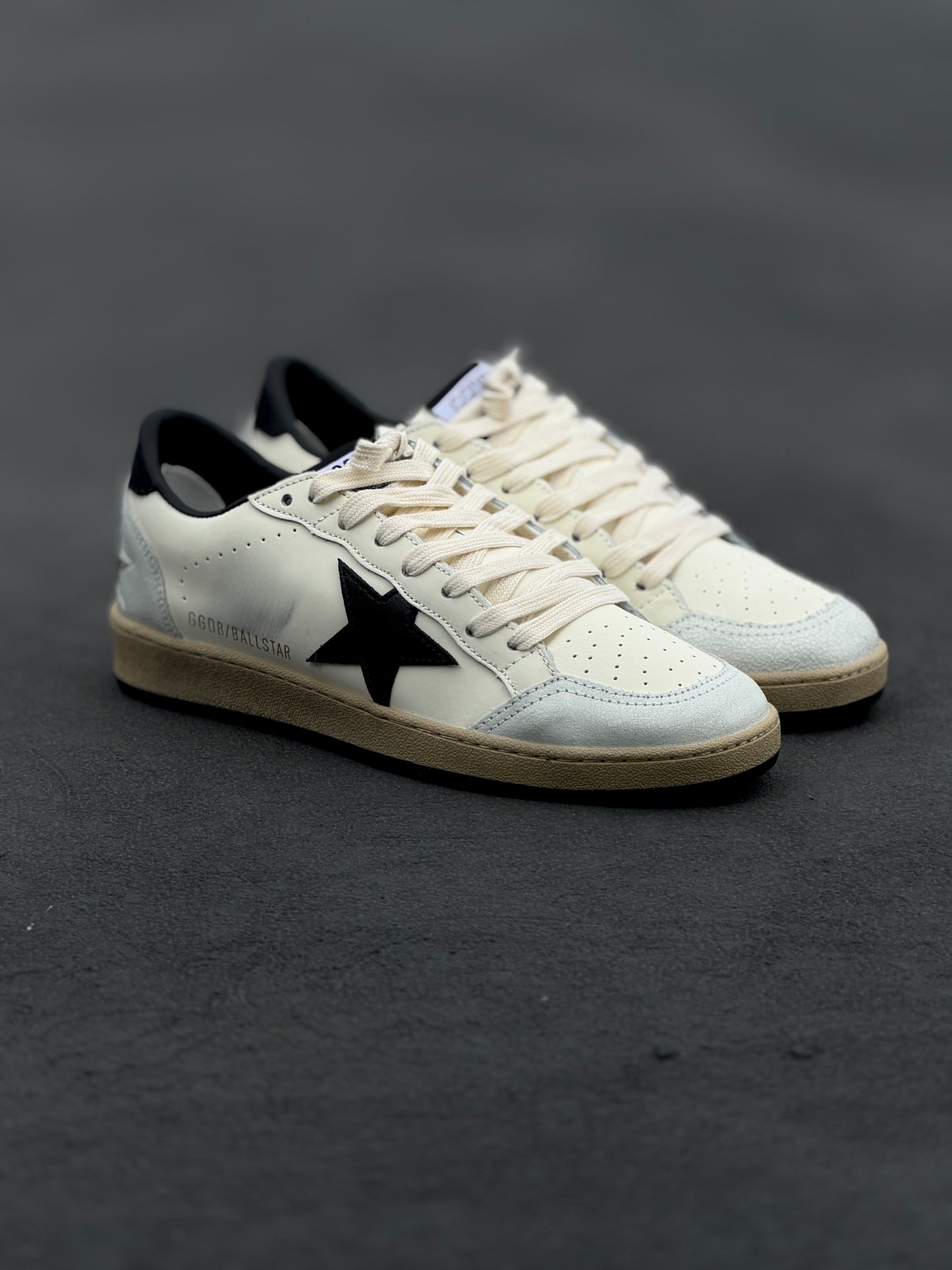 Golden goose Estrella negra