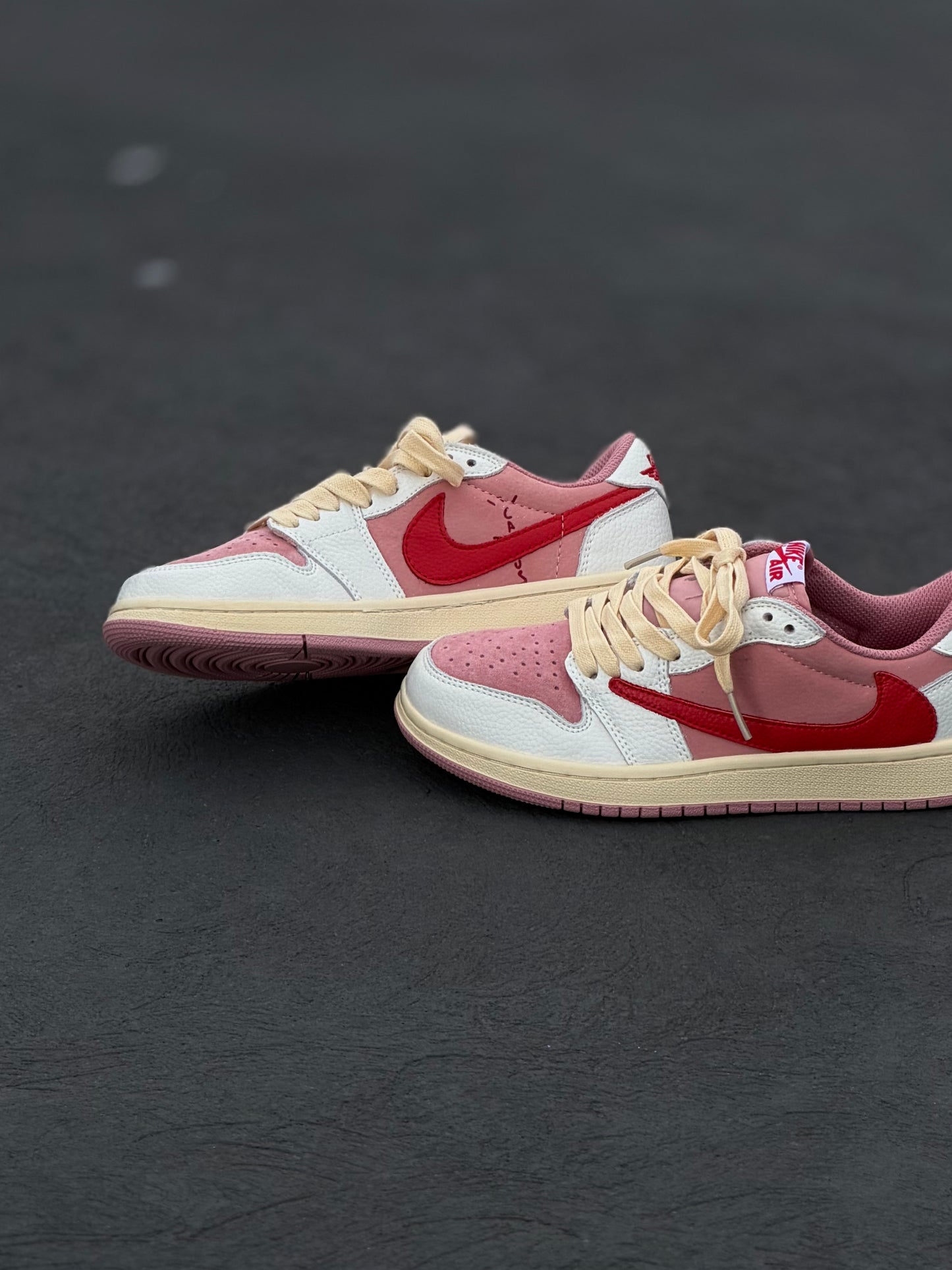 Nike jordan 1 low travis Tropical Pink