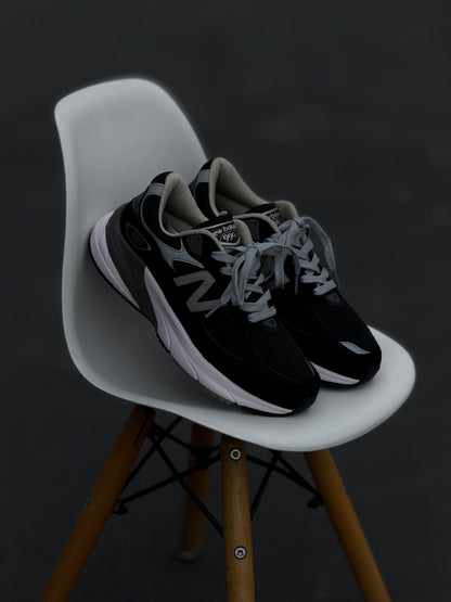 New Balance 990 V6 Black