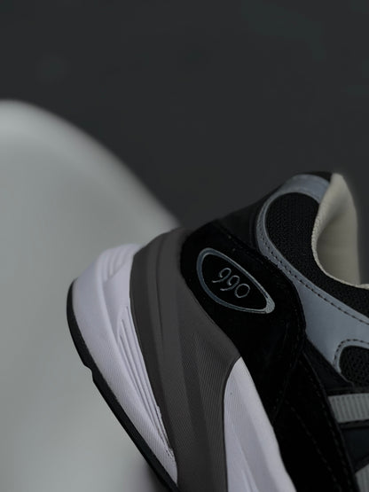 New Balance 990 V6 Black