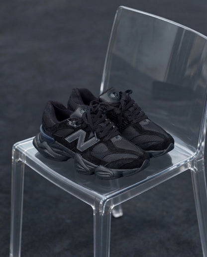 New Balance 9060 Negra