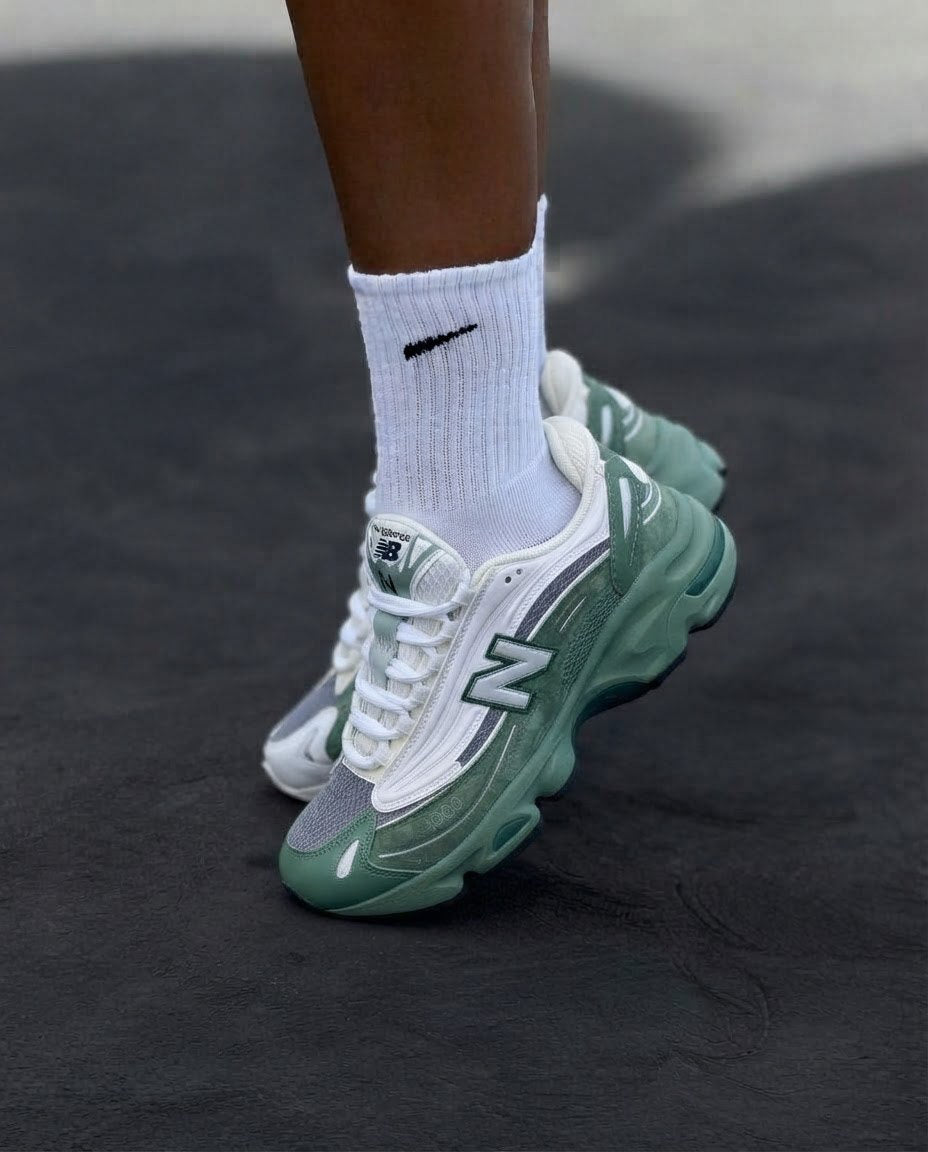 New Balance  1000 Verde