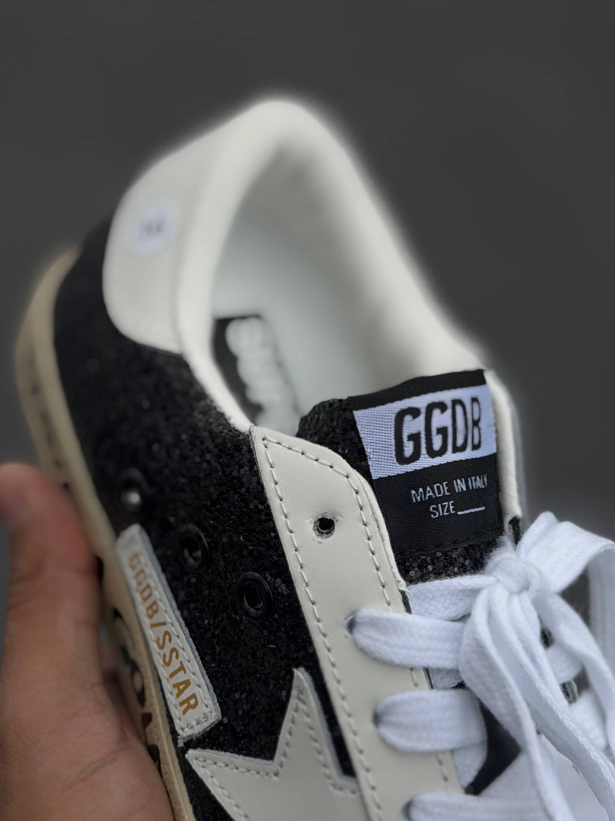 GOLDEN GOOSE SUPERSTAR