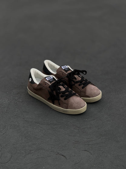 GOLDEN GOOSE