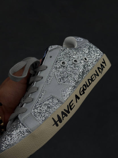 GOLDEN GOOSE SUPERSTAR