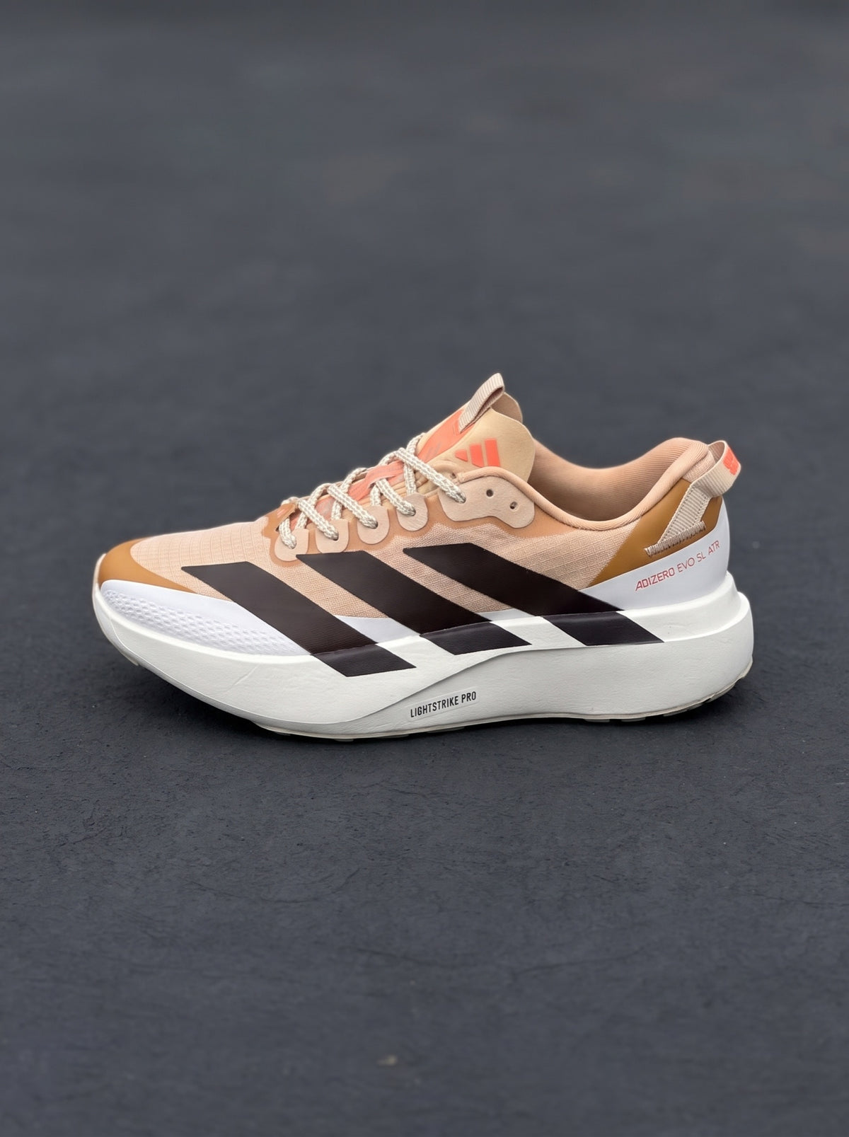 Adidas Adizero Evo SL ATR Beige Caramelo Negra