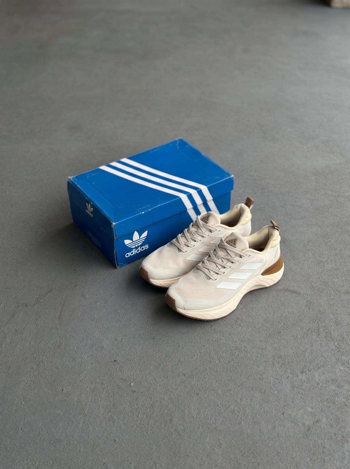 Adidas Supermagma Eterno Beige Café