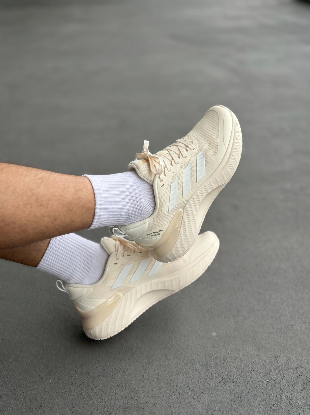 Adidas Supermagma Eterno Crema