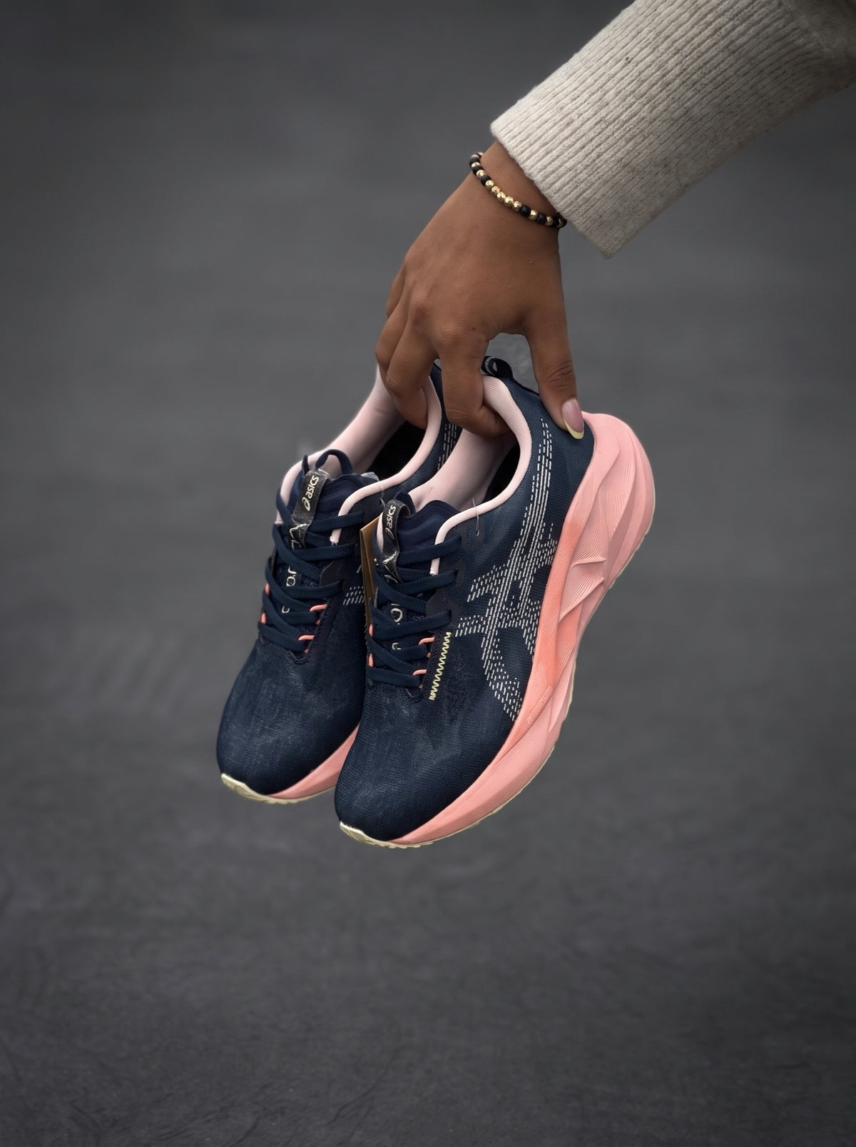 Asics Novablast 5 Azul Marino Rosa
