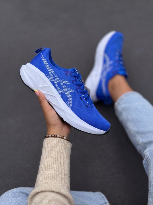 Asics Novablast 5 Azul Rey