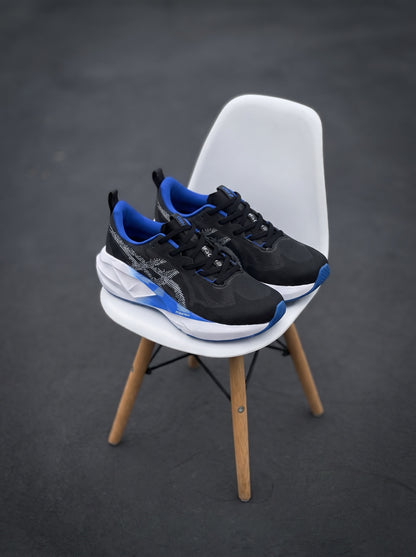 Asics Novablast 5 Negra Azul
