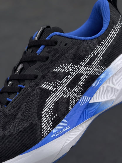 Asics Novablast 5 Negra Azul