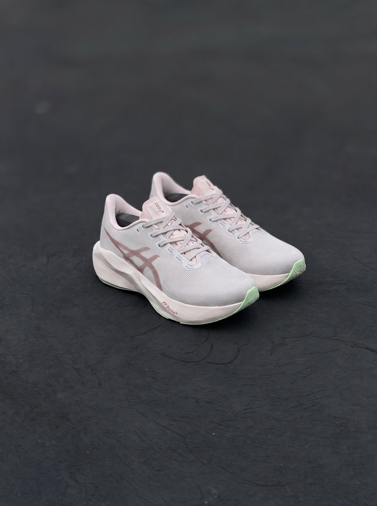 Asics Novablast 6 Gris Perla Rosa