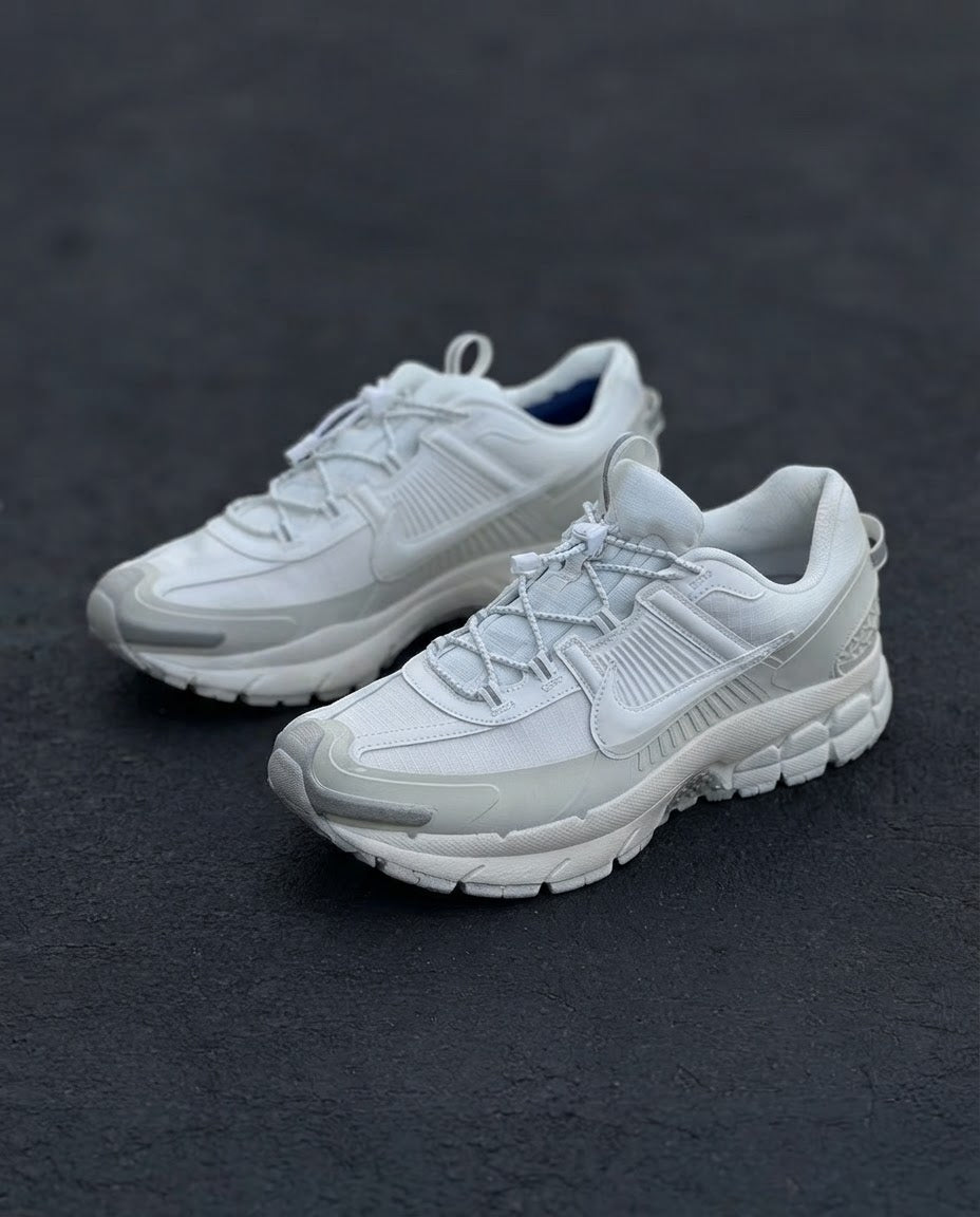 Nike voomero roam blanca