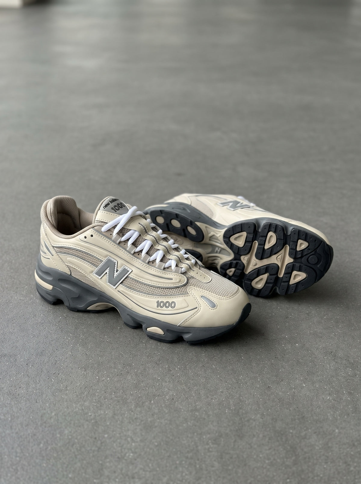New Balance 1000 Beige Gris Blanca