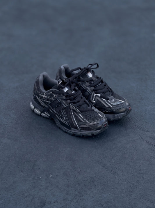 New Balance 1906A Negra