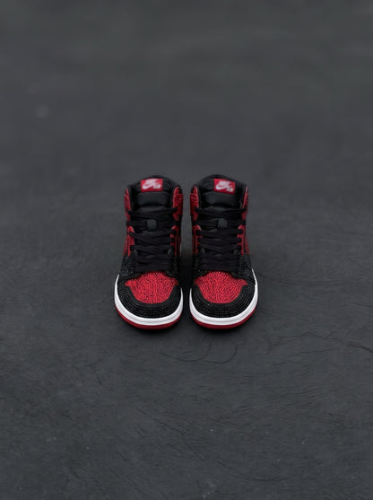 Nike Air Jordan 1 High Bred Swarovski Negra Roja