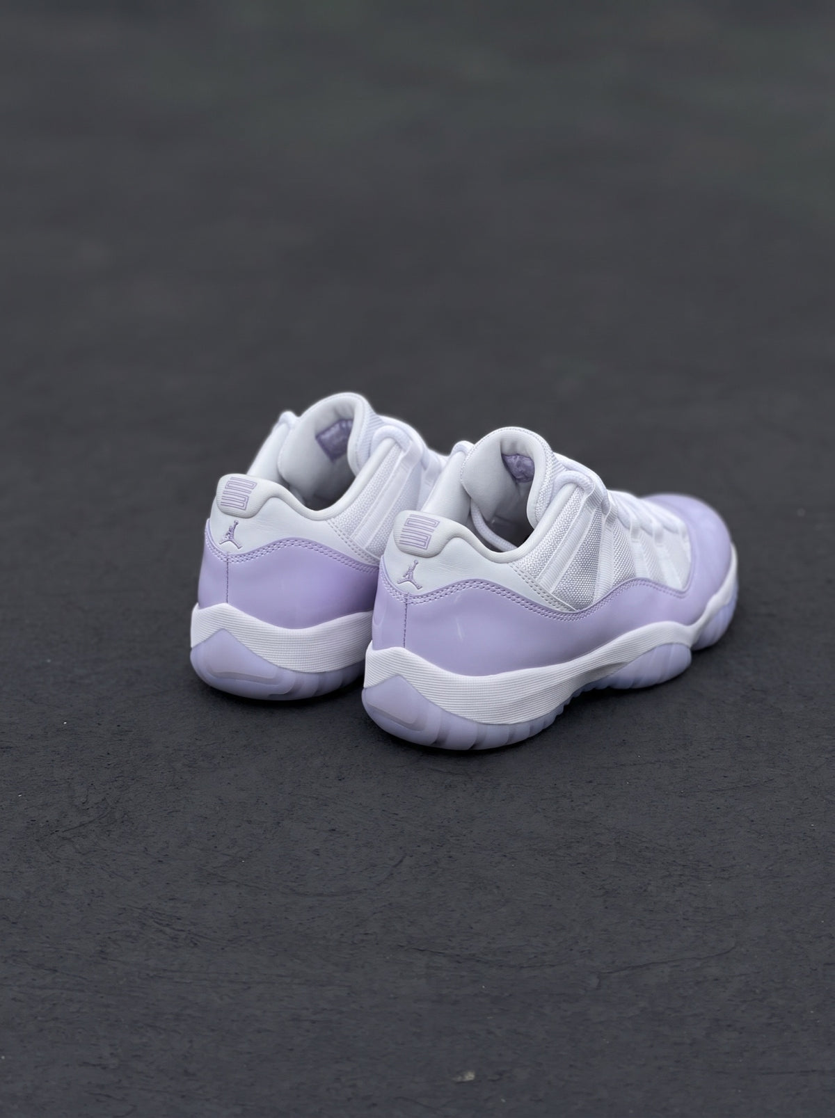 Nike Air Jordan 11 Low Blanca Lila